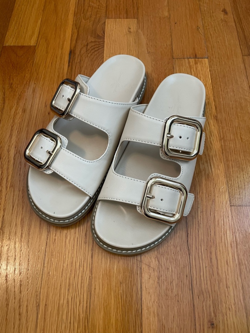 Universal Thread White Double-Buckle Slide Sandals